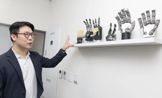[インタビュー] キム・ヨンジンTHESOLO代表「多関節ロボットハンド、世界の自動化市場を掴む」
